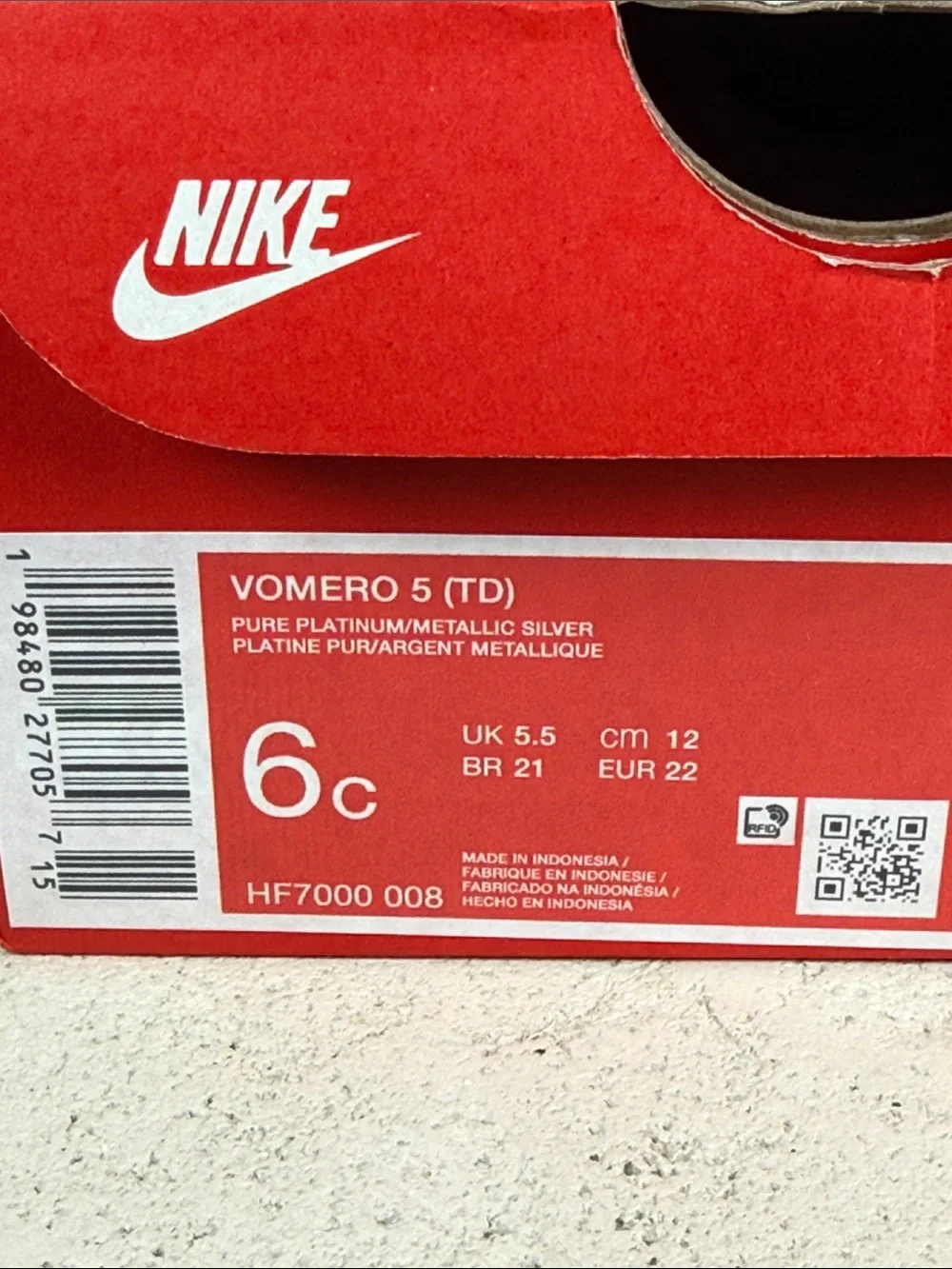 Nike Vomero 5 (TD) Kids Gray and White Athletic Sneakers